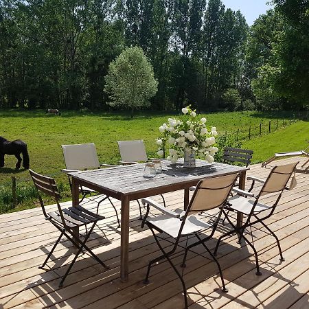 Le Moulin Du Bourg Hotell Epeigne-les-Bois Eksteriør bilde